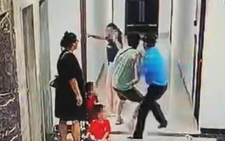 Hình ảnh Thành đánh chị T.