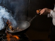 Từ bếp ăn đến bàn nhậu: 4 'thủ phạm' dễ gây ung thư