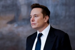 Elon Musk tiếp tục giàu nhất thế giới với khối tài sản hơn 400 tỷ USD