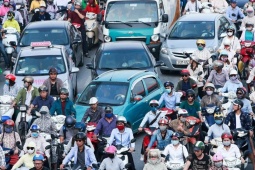 Phó Chủ tịch Quốc hội lưu ý lộ trình cấm xe máy xăng ở vành đai 1 Hà Nội
