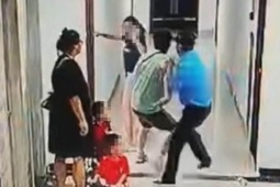 Vụ người phụ nữ bị đánh dã man ở chung cư: 'Từ chuyện nhỏ của trẻ con mà hành xử vi phạm pháp luật'