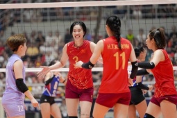 Bóng chuyền nữ Việt hạ Thái Lan: Thanh Thúy top 4 thế giới, Bích Tuyền số 1 châu Á