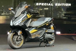 Honda ra mắt xe ga cao cấp "vượt mặt" cả SH350i