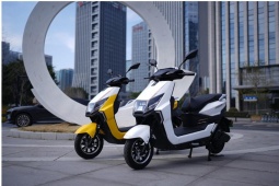 Thế giới xe - Xe máy điện nhỏ gọn như Vision, giá chỉ 18 triệu đồng, đi tới 100 km/lần sạc