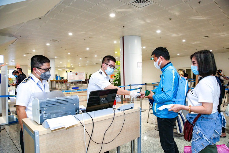 Bộ Y tế đã ban hành công văn gửi UBND các tỉnh, thành phố đề nghị triển khai tăng cường giám sát dịch bệnh Chikungunya ngay tại cửa khẩu, các cơ sở y tế và cộng đồng nhằm phát hiện sớm ca bệnh nghi ngờ, đặc biệt tại những khu vực có người trở về từ vùng có dịch. (ảnh minh hoạ)
