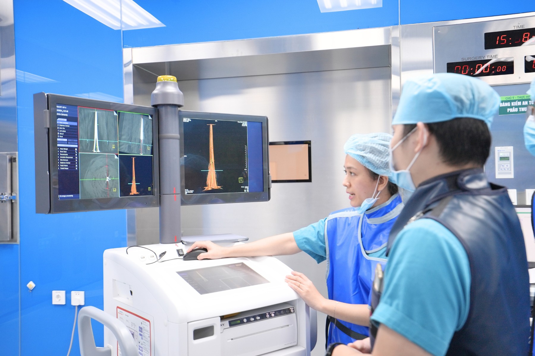 C-arm 3D thế hệ mới tích hợp công nghệ AI cho hình ảnh sắc nét