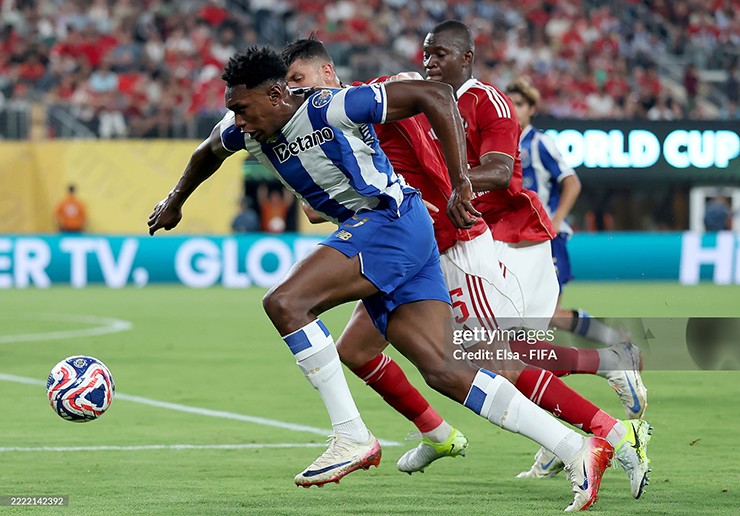 Samu Aghehowa làm mưa làm gió tại Porto với 27 bàn thắng ở mùa giải trước.