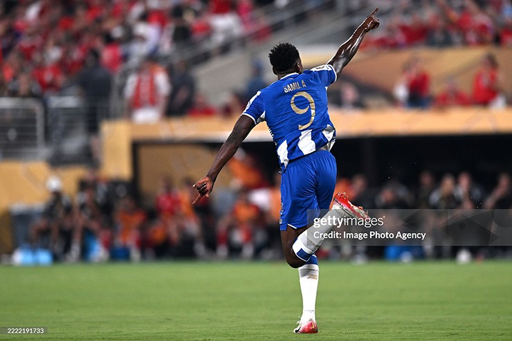 Hy vọng nhỏ nhoi để "Chích choè" có được Aghehowa.