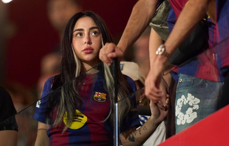 Yamal lập cú đúp giúp Barcelona đại thắng, công bố bạn gái mới cực xinh - 6