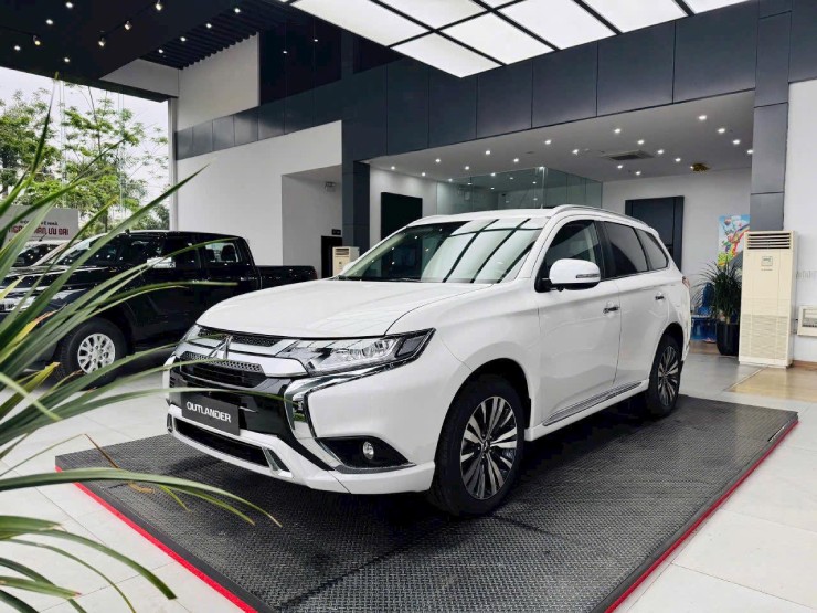 Lí giải hiện tượng Outlander thua xa XForce về doanh số - 1