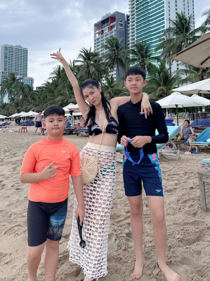 Cô được khen 