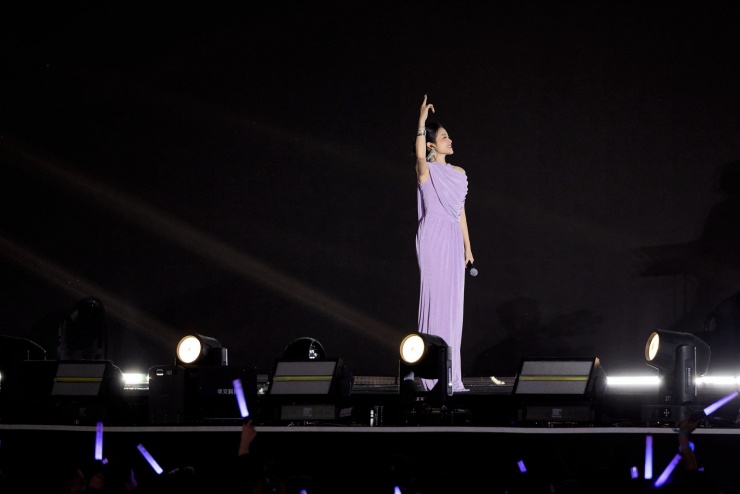 Sắc vóc đời thực của nữ MC VTV mới dẫn 2 đại nhạc hội V Concert và V Fest - 3