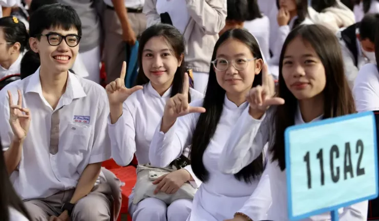 Học sinh Trường THPT chuyên Lê Hồng Phong trong lễ khai giảng năm học 2024-2025. Ảnh: HOÀNG GIANG