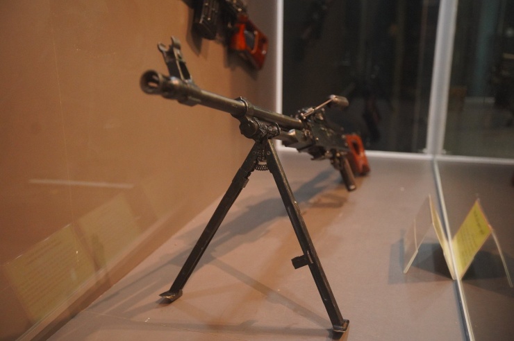 Súng trung liên PKMS được sản xuất tại Nga.
