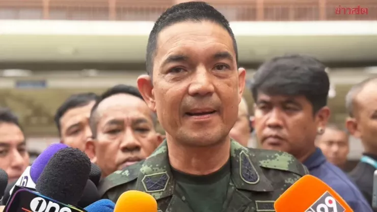 Người phát ngôn Quân đội Hoàng gia Thái Lan Winthai Suvaree. Ảnh: KHAOSOD