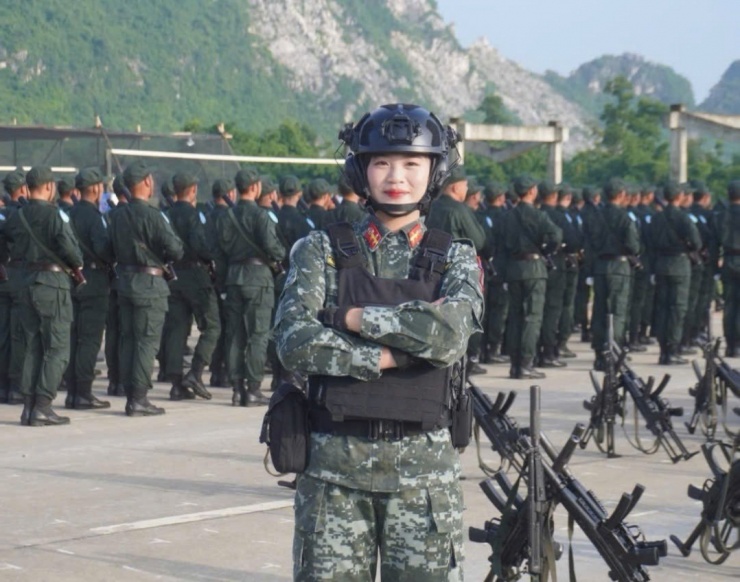 Nguyễn Thùy Trang - học viên Học viện An ninh nhân dân, tham gia vào khối nữ chiến sĩ Cảnh sát đặc nhiệm (CSĐN). Ảnh: NVCC
