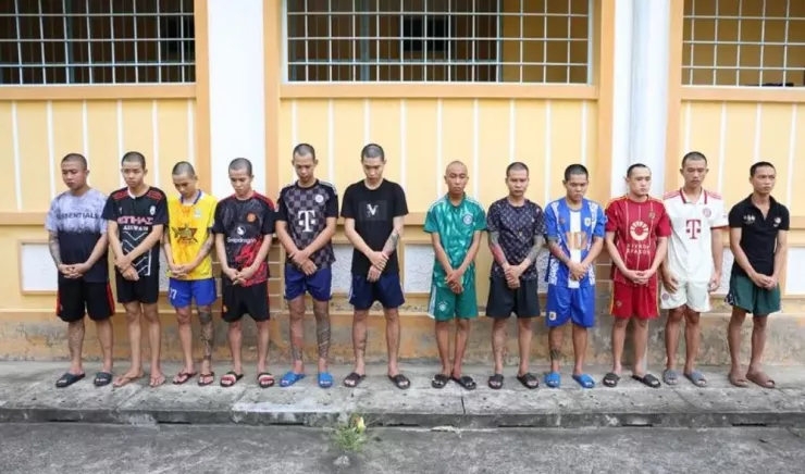 Nhóm thanh niên bị khởi tố trong vụ chém trọng thương người đàn ông 62 tuổi.