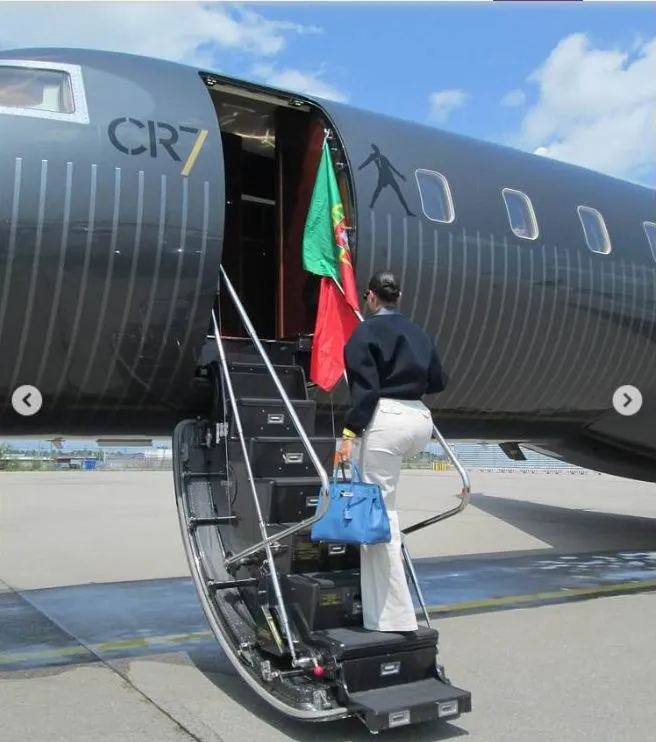 Chùm ảnh "ra giêng anh cưới em" của Ronaldo - 4