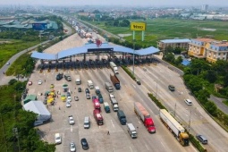 Tin tức trong ngày - Hơn 4 triệu ô tô sẽ không được qua trạm thu phí kể từ 1-10, nếu không có tài khoản giao thông