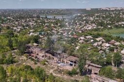 Người Ukraine ở miền đông nói gì về khả năng Nga tiếp quản lãnh thổ để đổi lấy hòa bình?