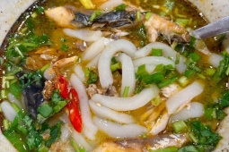 Bữa sáng chưa biết ăn gì, thử ngay món bánh canh cá nục dân dã siêu ngon