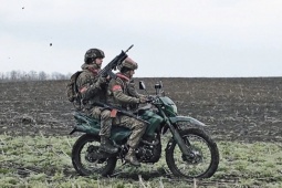 Rộ tin quân đội Nga bất ngờ tiến 10km ở Donetsk, Ukraine lập tức lên tiếng