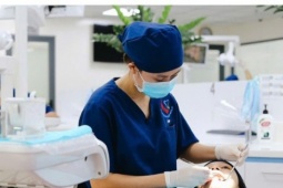 Điểm chuẩn đại học biến động ra sao?