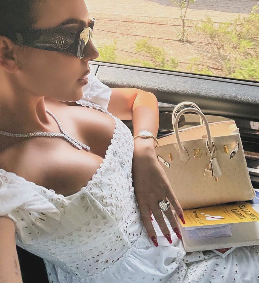 Tình yêu sét đánh của Ronaldo và bạn gái nóng bỏng - 3