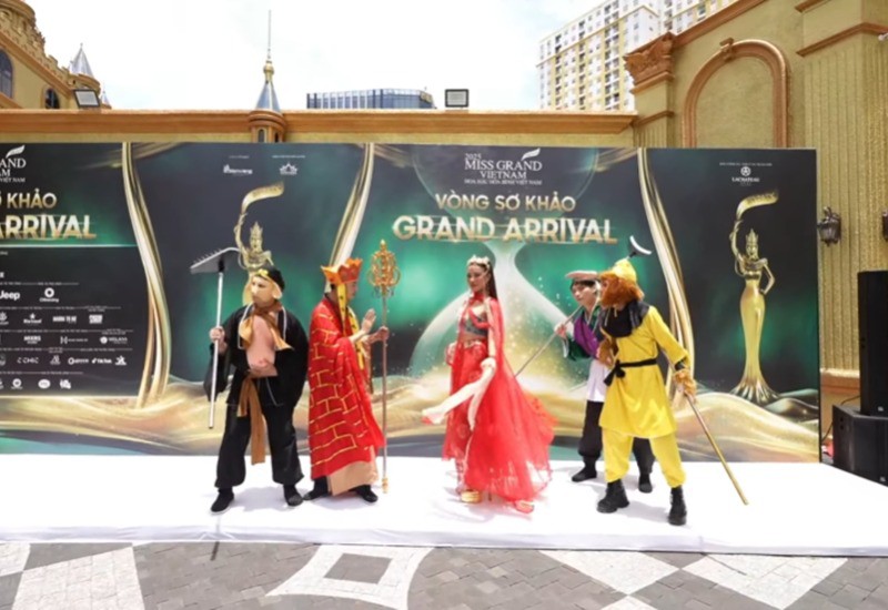 Võ sĩ quyền anh thi Miss Grand Vietnam xử lý tình huống bạo lực đang gây phẫn nộ - 4