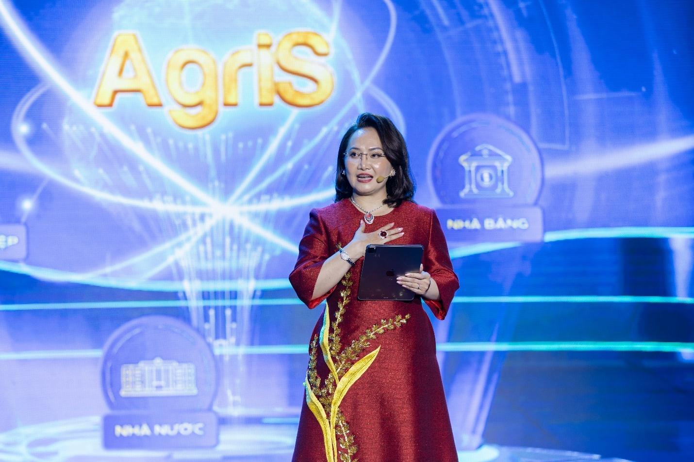Chủ tịch HĐQT AgriS Đặng Huỳnh Ức My giới thiệu Đề án Hiện đại hóa - Số hóa Nông nghiệp trên nền tảng ESG và Dữ liệu hóa, giai đoạn 2025–2030, khẳng định mạnh mẽ cam kết hành động, nhằm khai mở một kỷ nguyên mới cho nền nông nghiệp công nghệ cao Việt Nam