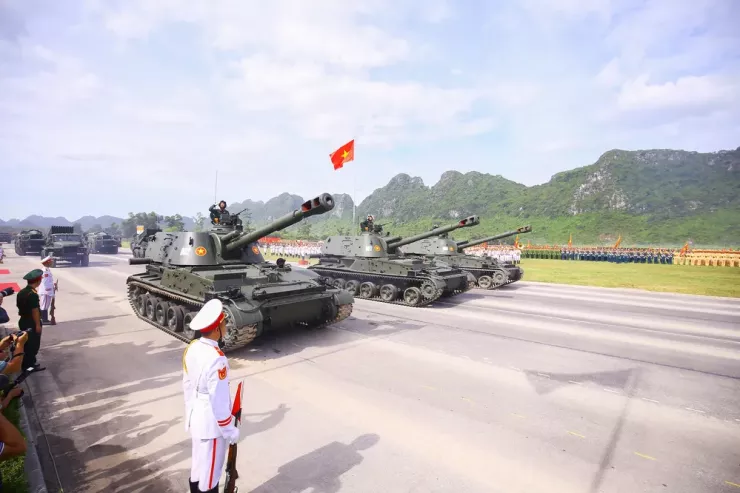 Các khối hợp luyện ngày 5-8 vừa qua tại Trung tâm Huấn luyện Quân sự quốc gia 4, Hà Nội. Ảnh: PHI HÙNG