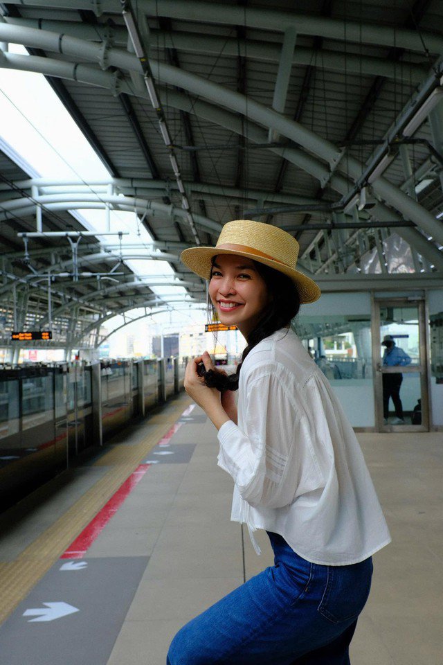 Hiền Thục từng nói với báo chí: "Não bộ sẽ hoạt động theo cơ chế sau: Nếu bạn đóng nó ở tuổi nào thì nó sẽ quyết định tinh thần và chế độ làm việc của cơ thể như thế. Ví dụ, Thục luôn nghĩ mình chỉ 23 tuổi, vậy thì cơ thể và tinh thần chỉ ở tuổi 23".