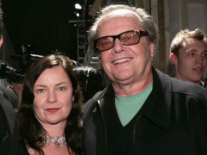 Jack Nicholson và con gái cả Jennifer Nicholson - mẹ của Sean. Ảnh: Wire