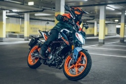 KTM Duke 160 trình làng với giá 55 triệu đồng, trang bị "full giáp"