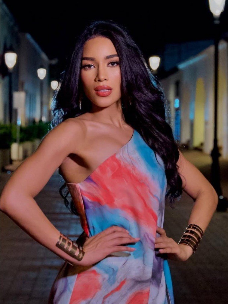Jennifer Ventura năm nay 31 tuổi, là kỹ sư xây dựng và có bằng thạc sĩ quốc tế.
