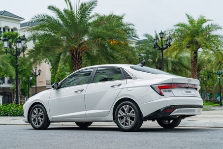 Giá xe Hyundai Accent tháng 8/2025, giảm 50% phí trước bạ