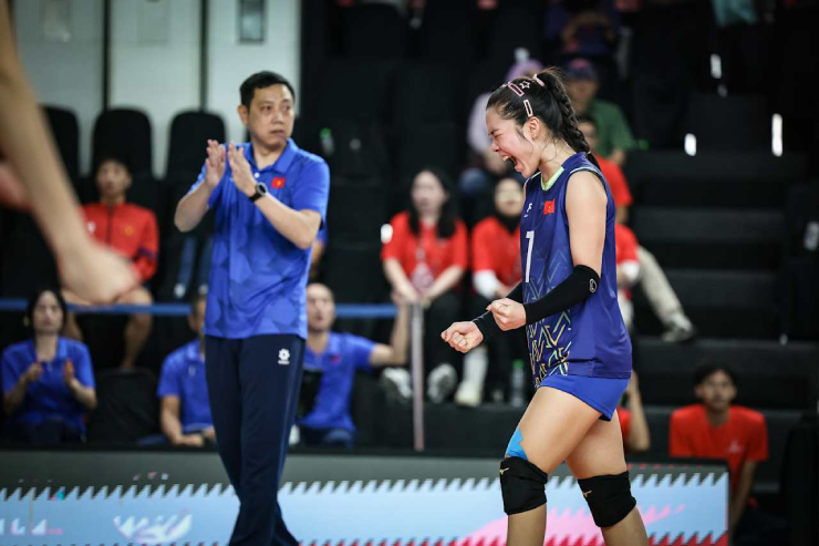 Libero xinh đẹp, Hà Kiều Vy (18 tuổi, cao 1m66) chơi với quyết tâm cao ở trận này