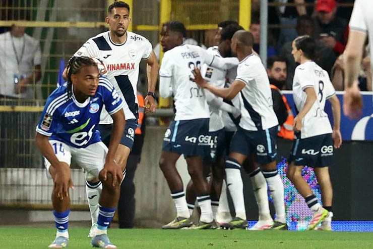 Strasbourg thất bại đáng ngờ