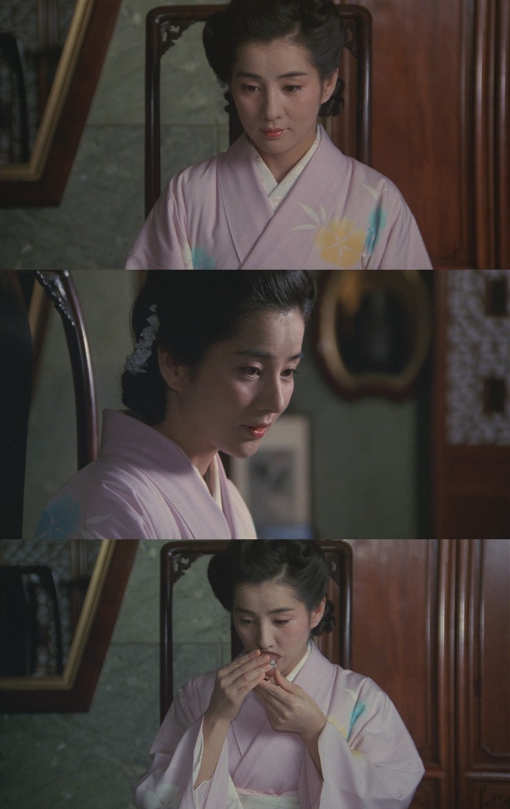 Ảnh chụp màn hình Sayuri Yoshinaga ở các phim thường xuyên được fan chia sẻ trên diễn đàn vì sự tao nhã. Theo Sohu, video diễn xuất của Sayuri Yoshinaga nhiều lần được sử dụng làm tài liệu giảng dạy cho sinh viên các trường nghệ thuật.