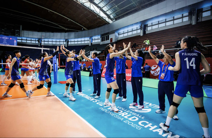 Đặng Thị Hồng và Nguyễn Phương Quỳnh không được thi đấu trận cuối vòng bảng không rõ lý do