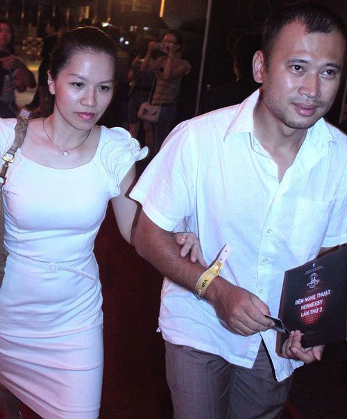Đời tư kín tiếng bậc nhất showbiz của nam MC VTV nổi tiếng những năm 2000 - 8