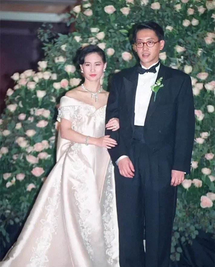 Hứa Tấn Hanh trong đám cưới với Hà Siêu Quỳnh năm 1991. Ảnh: Handout