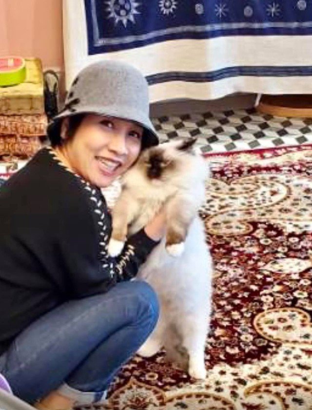 Diva Mỹ Linh không chỉ chú ý đến việc luyện tập, chị còn nghiên cứu về ăn uống. Nữ ca sĩ không ăn kiêng hà khắc mà áp dụng công thức ăn sạch, dành thời gian tự nấu nướng tại gia để kiểm soát lượng calo nạp vào cơ thể.