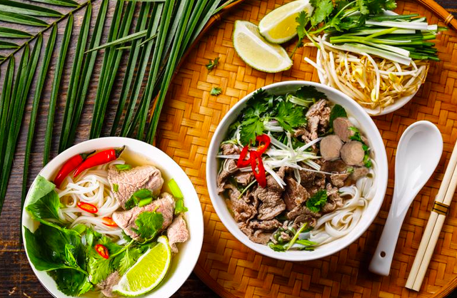 Thực hư thông tin vừa ăn phở vừa uống trà gây ung thư: Ăn phở thế nào cho đúng cách? - 3