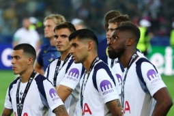 Báo Anh bất ngờ chỉ trích Tottenham "tự bắn vào chân" trước PSG