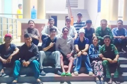 Ngư dân sống sót sau 24 giờ rơi xuống biển: Có đàn cá heo nâng đỡ?