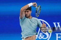 Video tennis Nardi - Alcaraz: "Carlitos" lội ngược dòng set 2 (Cincinnati Open)
