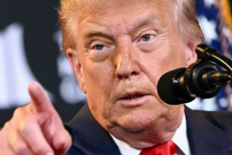 Tổng thống Trump gửi thông điệp rắn tới ông Putin; Ông Macron nhắc lời hứa của Mỹ với châu Âu