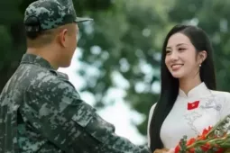 Hoa hậu Hà Trúc Linh gặp cảnh vệ gây sốt mạng xã hội