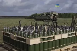 Nga tuyên bố tấn công các nhà máy tên lửa Ukraine